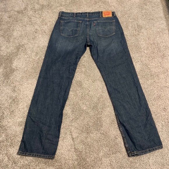 Men’s Red Tag | Levi  559 Distressed Jean 36Wx 38L - Picture 3 of 7